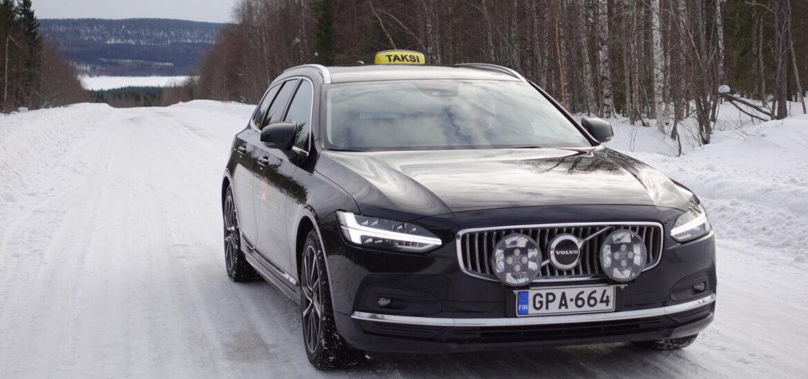 Taxi services of Pello Taxi between Finnish & Swedish Lapland